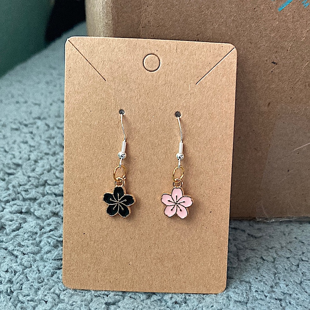 Pink and black flower earrings